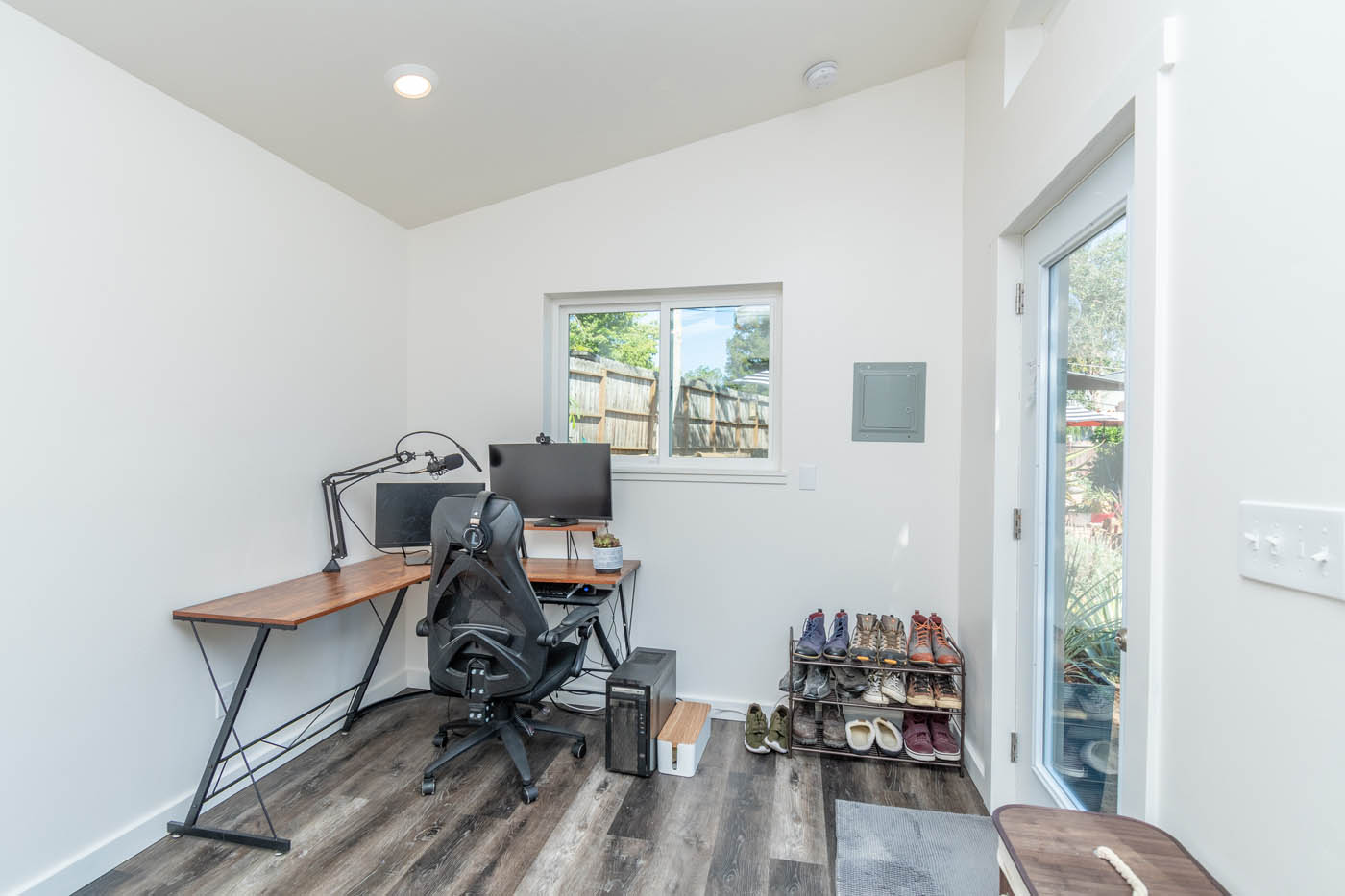 Anchored Tiny Homes of King of Prussia and Quakertown - Collegeville / Quakertown Luxury Tiny Home Office Builders. Anchored Tiny Homes