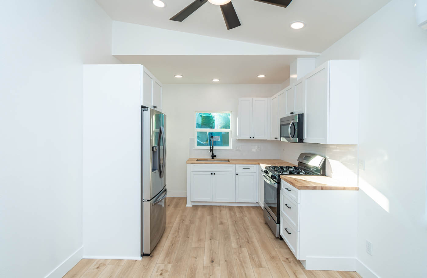 Anchored Tiny Homes of King of Prussia and Quakertown 446 SQ FT 1 Bed ADU. - 9